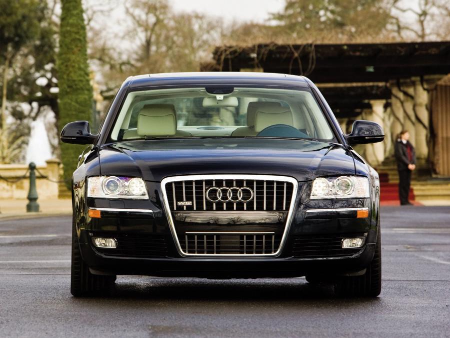  Audi A8 L W12 Quattro (D3) 2008 года  (NA) (фото 8 из 8)
